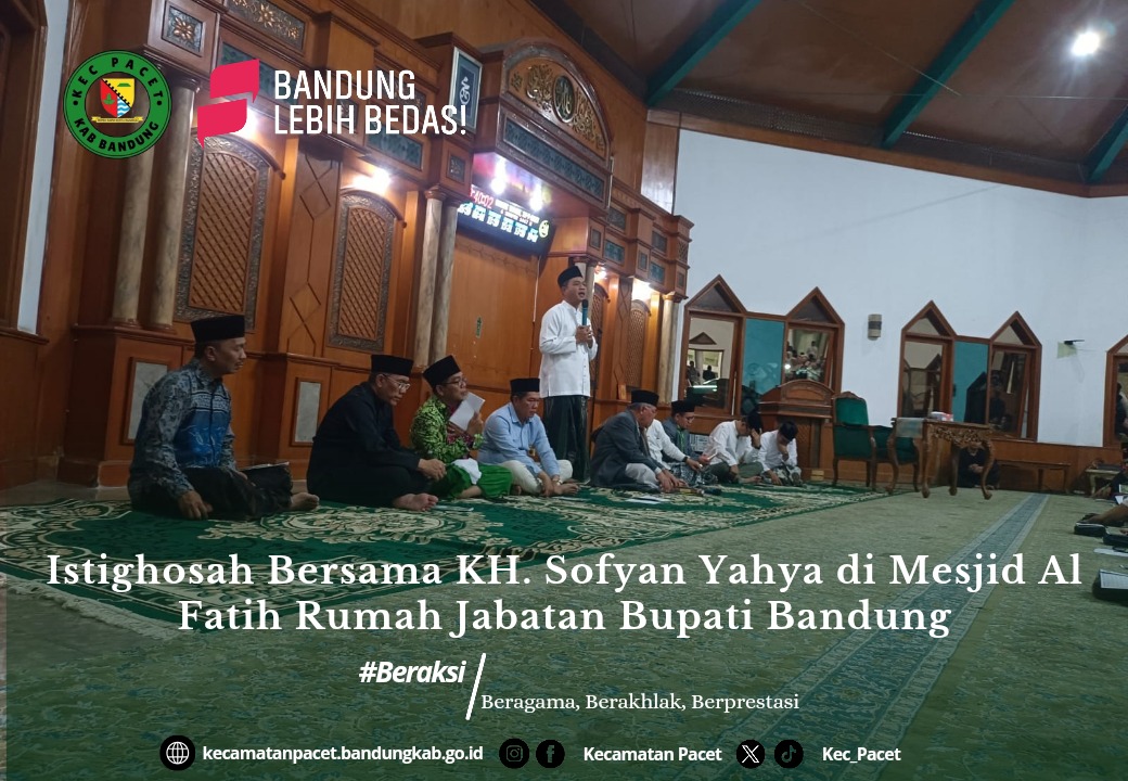 camat-pacet-asep-susanto-s-stp-m-m-menghadiri-kegiatan-istighosah-bersama-yang-dipimpin-oleh-ulama-kharismatik-kh-sofyan-yahya