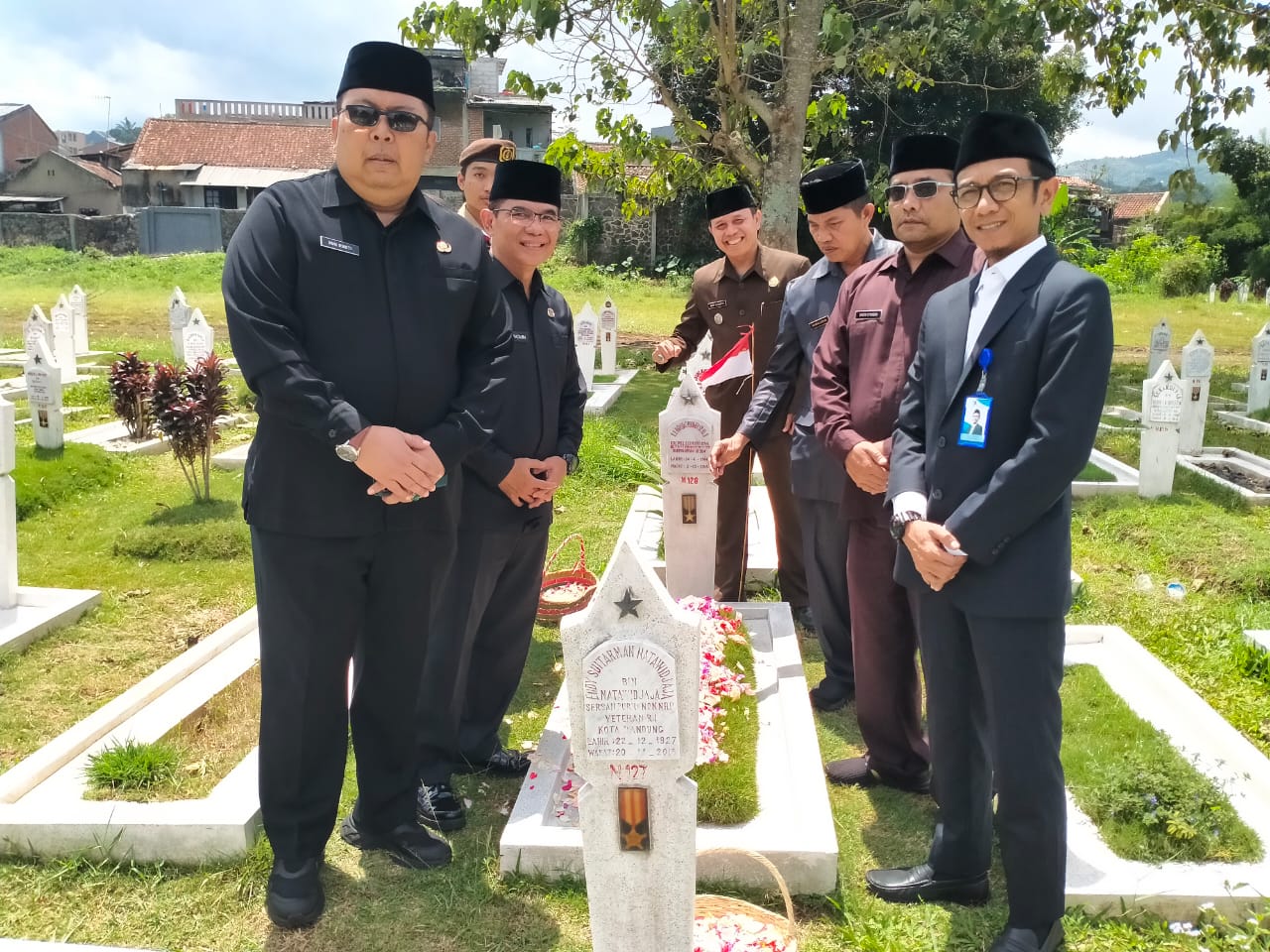 undangan-ziarah-ke-makam-para-mantan-bupati-bandung