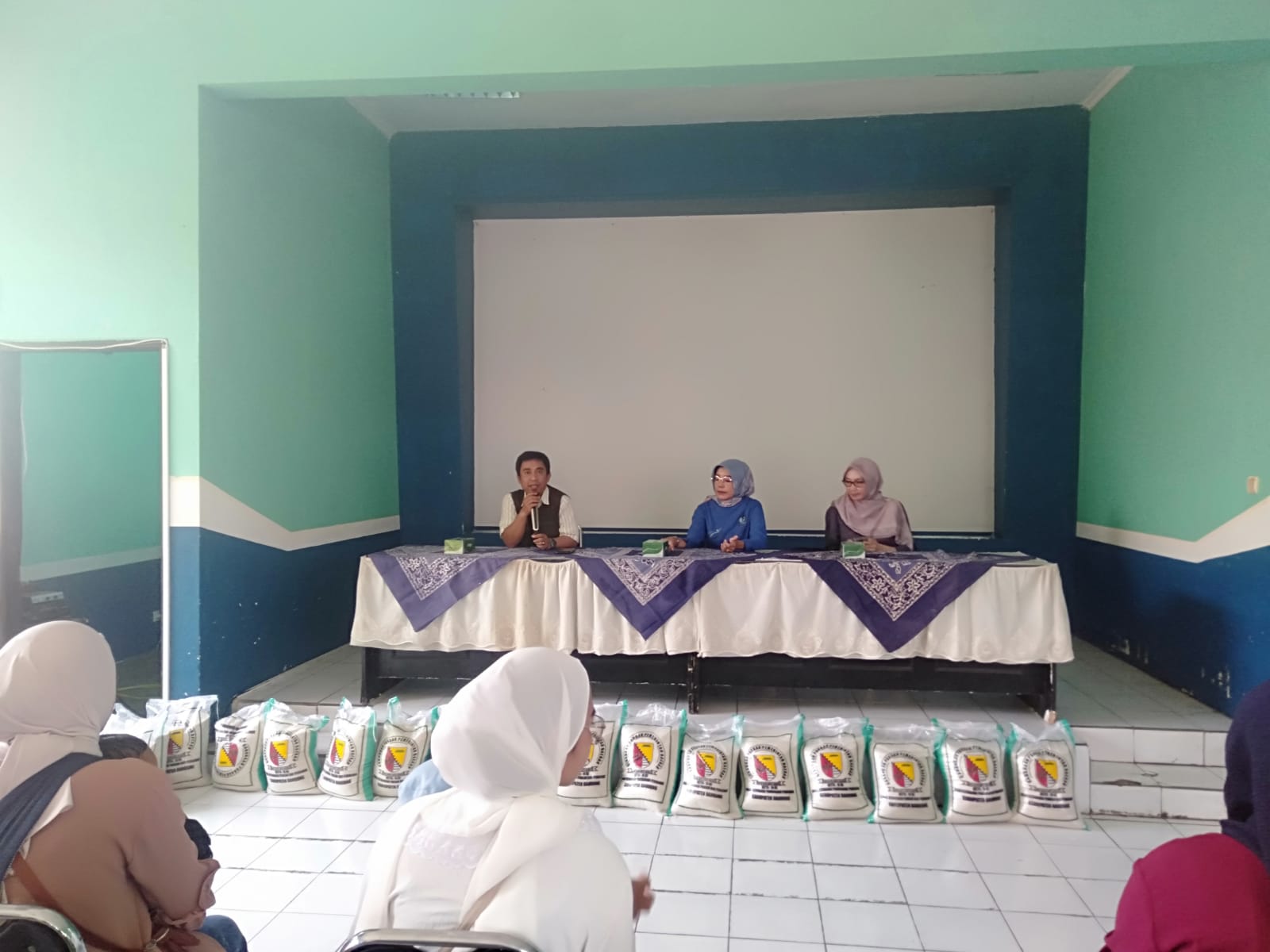 penyaluran-bansos-ketahan-pangan